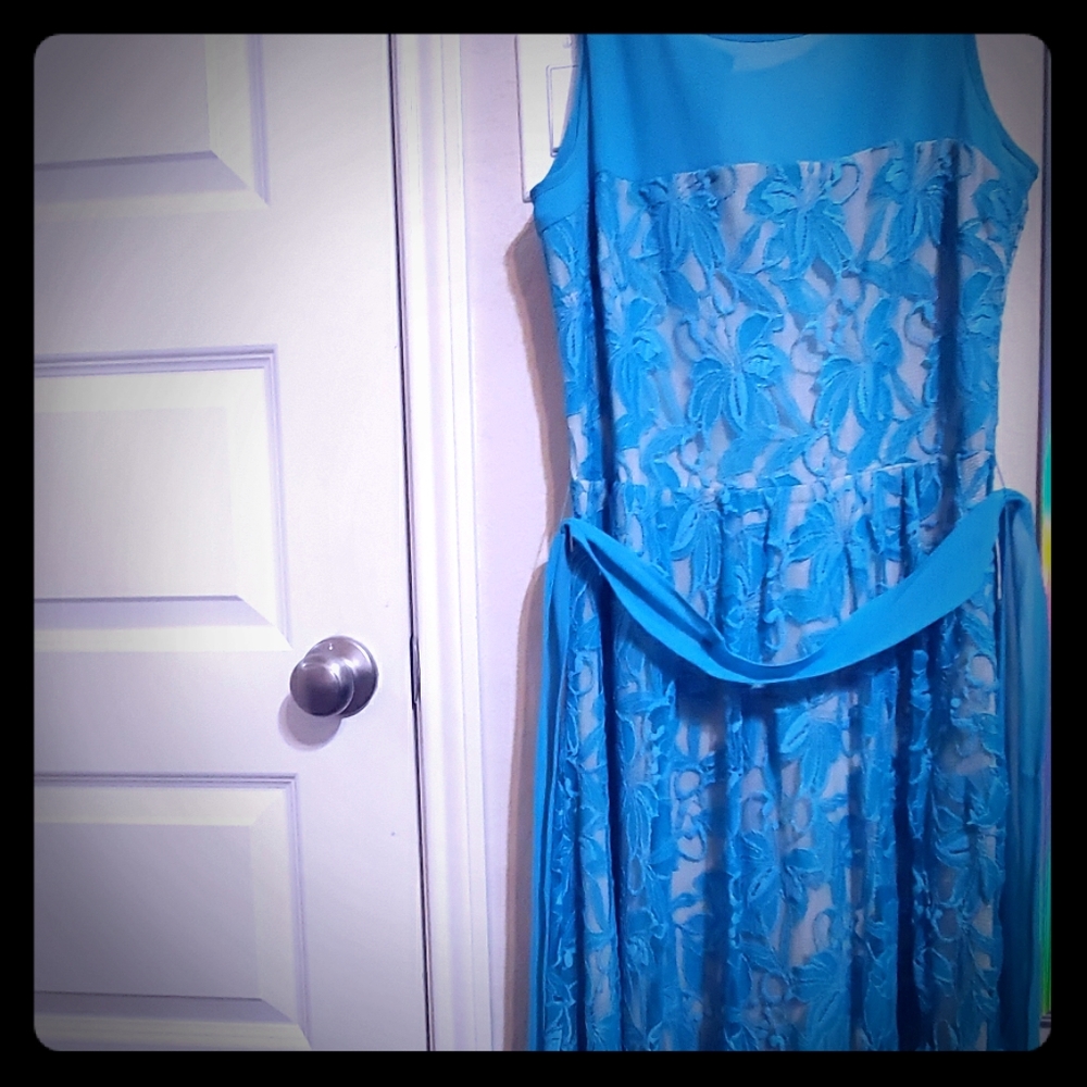 Julian Taylor's dress